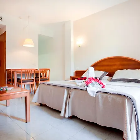 Ξενοδοχείο Mar Playa Mar & 4*